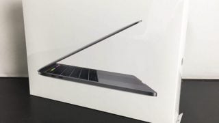 Apple MacBookPro Mid2019 新品買取★