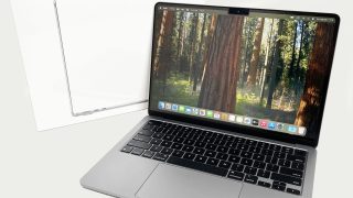 Apple MacBookAir Mid2022 中古パソコン買取★