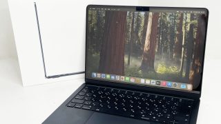 Apple MacBookAir Mid2022 中古パソコン買取★